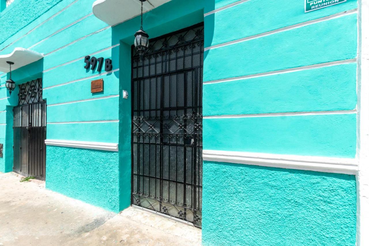 Merida 62 Hostel Bagian luar foto